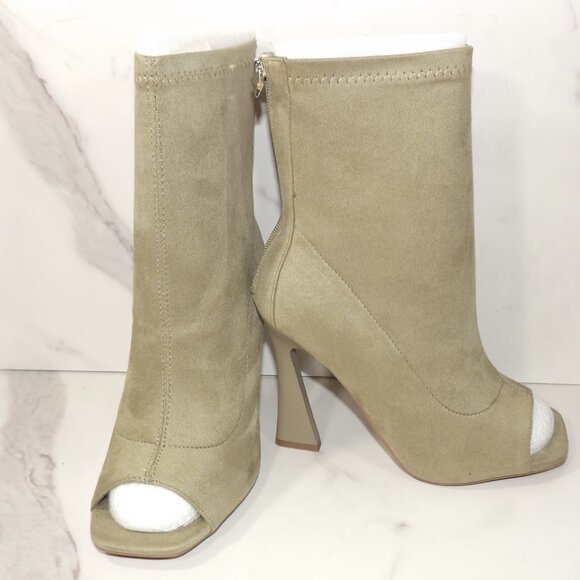 Qupid Lovesome-07 Khaki Suede Peep-Toe Booties -NWOT - Picture 3 of 3